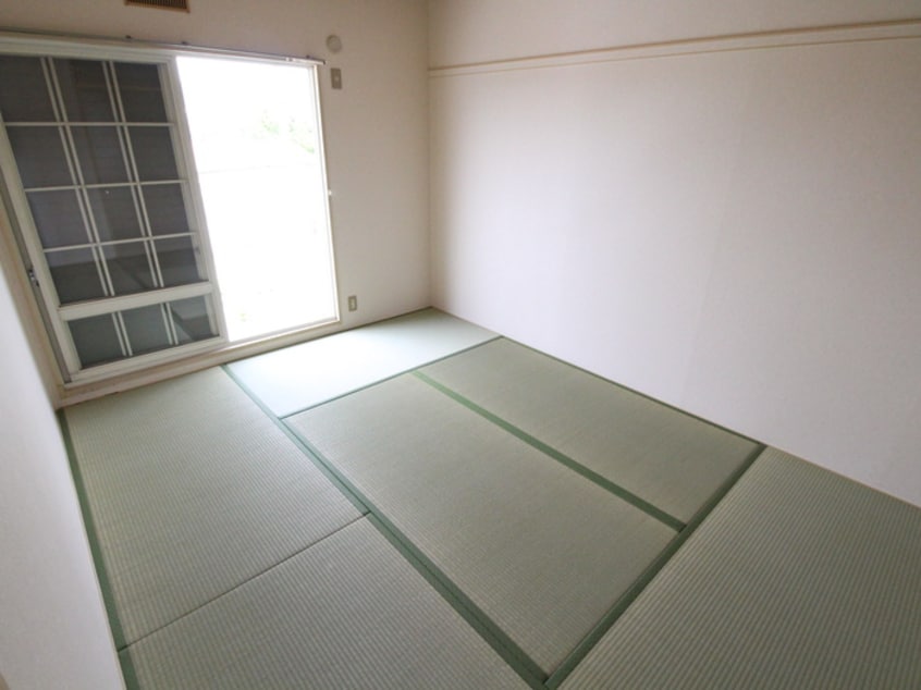 室内からの展望 ウィンディア上の山