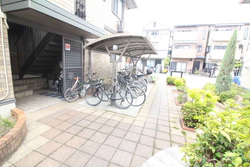 駐輪場 ライフランドスケープB棟