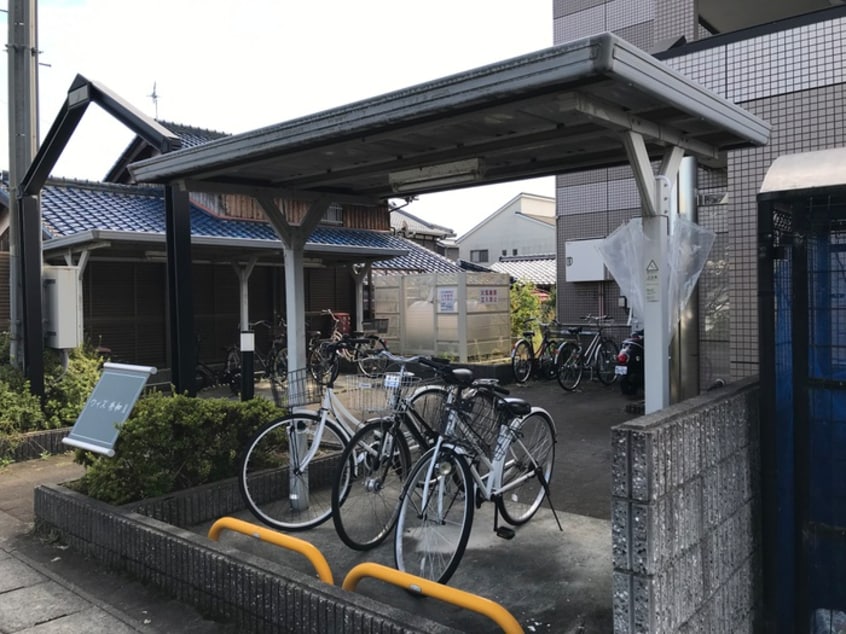駐輪場 ウィズ秀和Ⅱ
