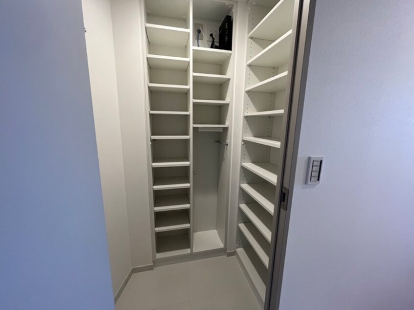 靴箱 ジオエント西宮北口