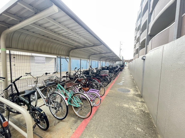 駐輪場 エクセレントバ－ツ