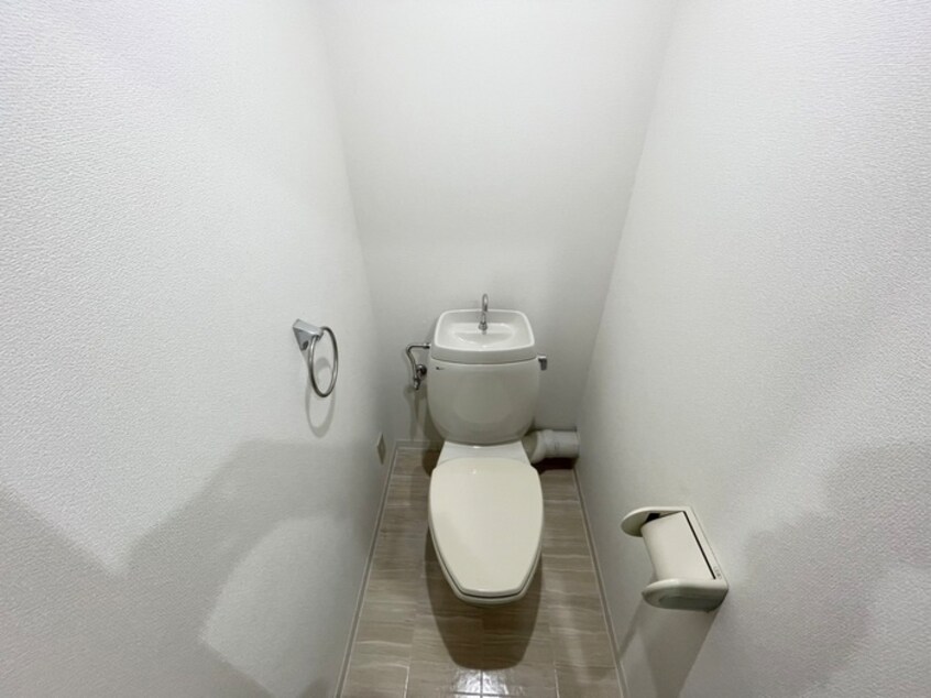 トイレ ｲﾄｰﾋﾟｱ三宮ｱｰﾊﾞﾝｽﾃｰｼﾞ(204)