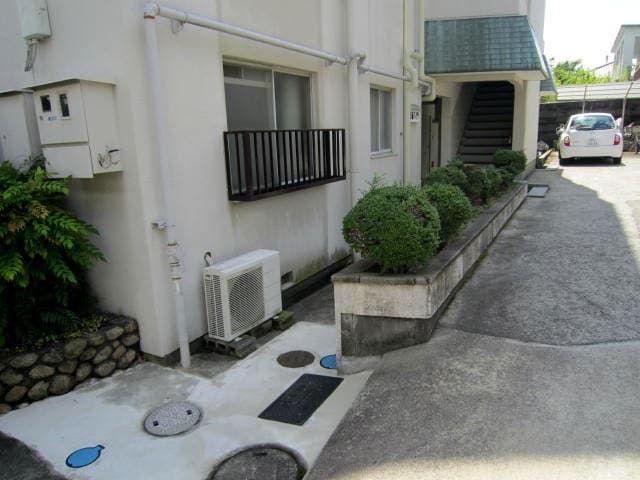 エントランス部分 箕面ハイツ南棟