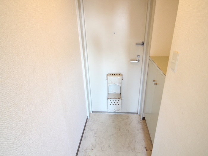 玄関 シャトー元町