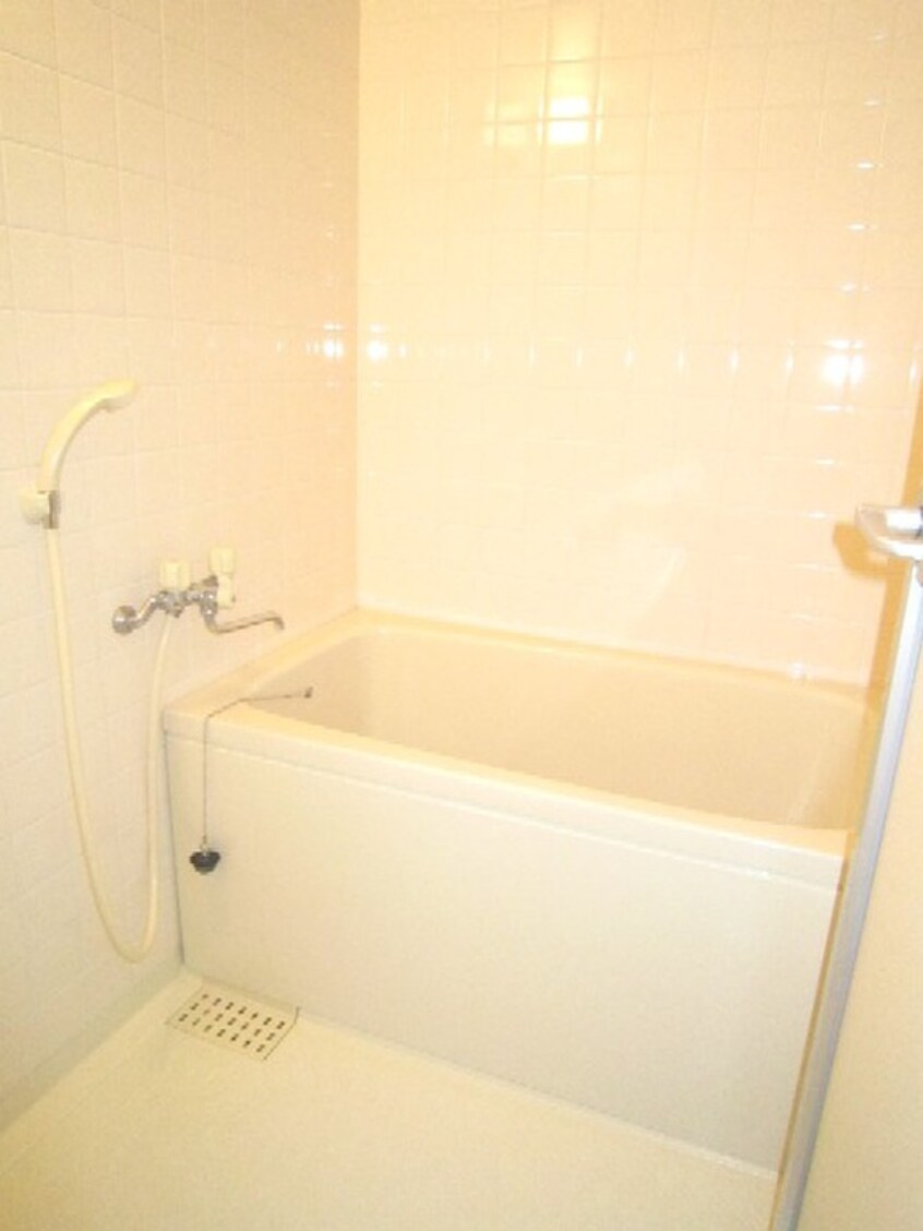 バス／シャワールーム等 パインベルテ御陵