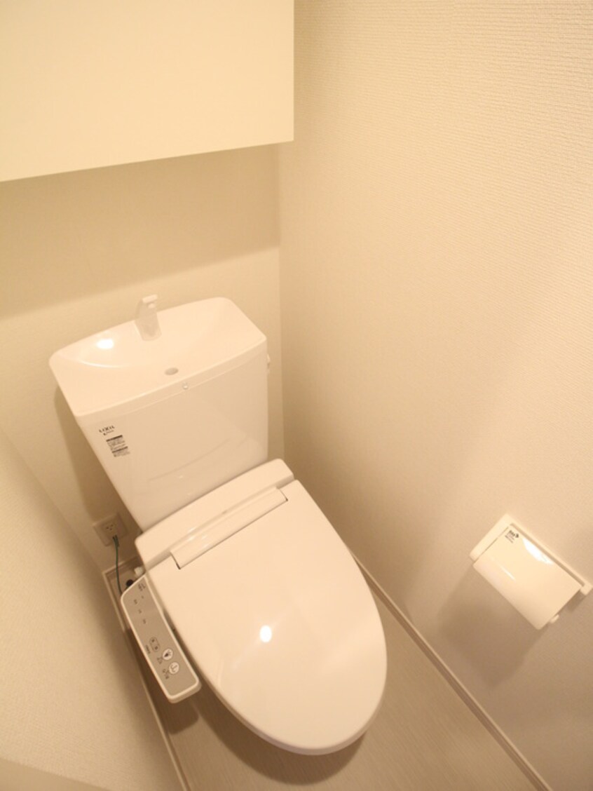 トイレ リブリ・江坂