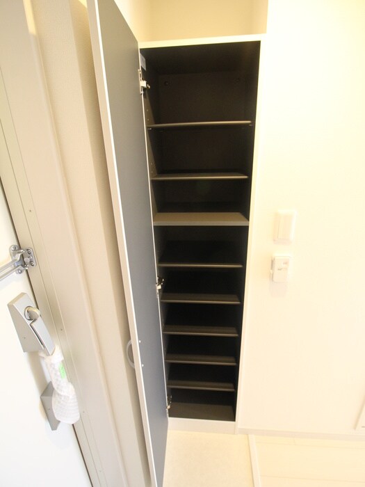 靴箱 リブリ・江坂