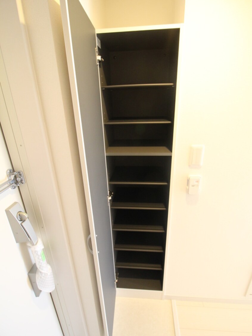 靴箱 リブリ・江坂