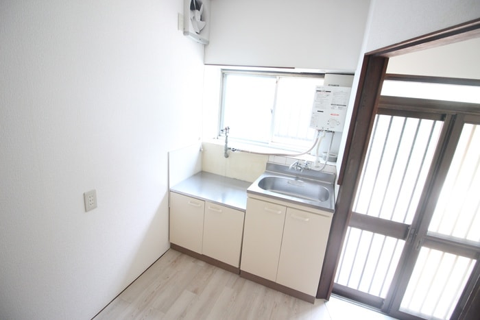 キッチン 北条町２丁目貸家