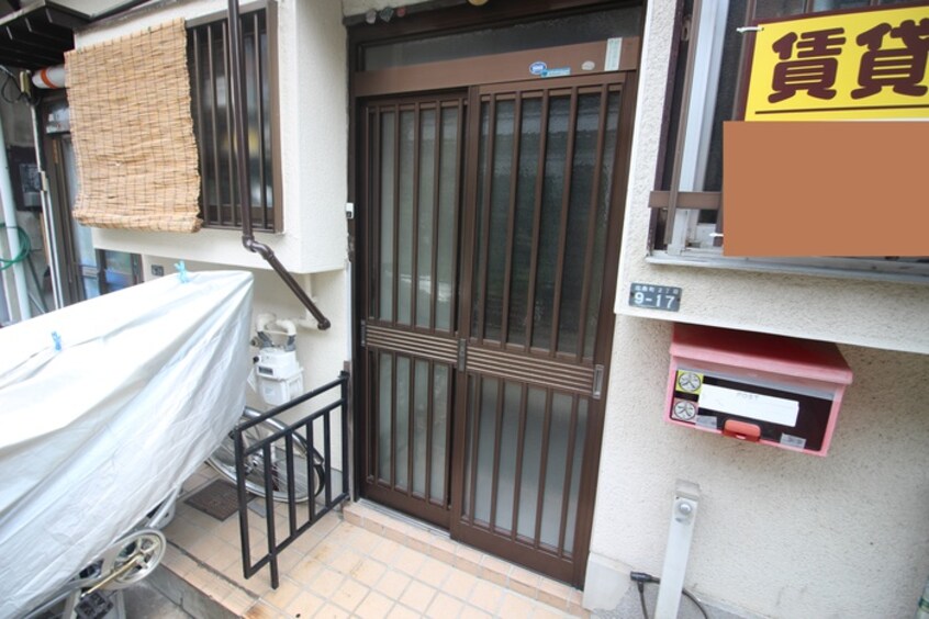 エントランス部分 北条町２丁目貸家