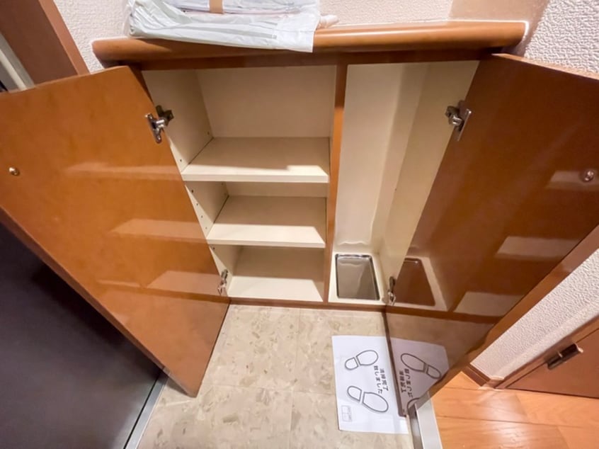 靴箱 ｴｽﾃﾑｺｰﾄ神戸ﾊｰﾊﾞｰﾗﾝﾄﾞ前（1104）