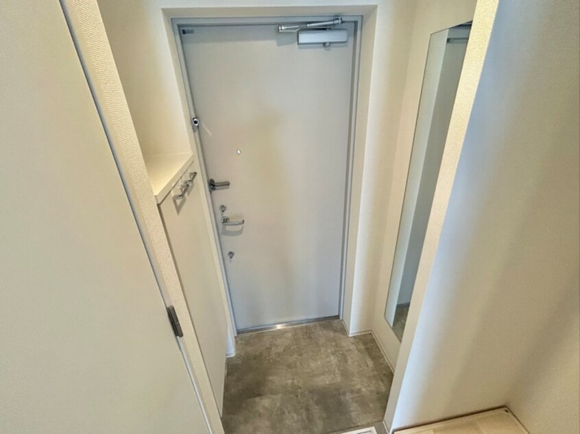 玄関 セレニテ新大阪プリエ