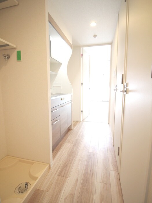 廊下 セレニテ新大阪プリエ