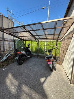 バイク置き場