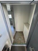 玄関 ニュー豊里