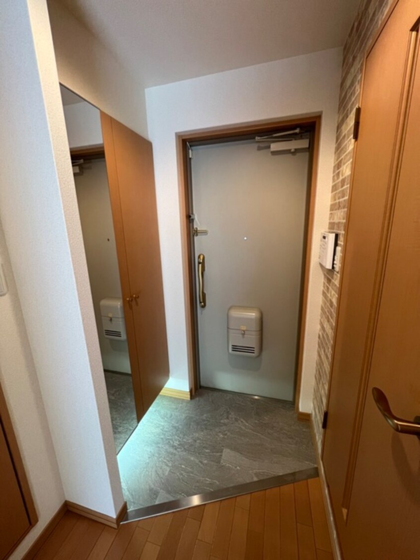 玄関 ウエスティ東山