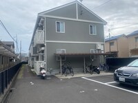 ミヤタマツシタハイツ