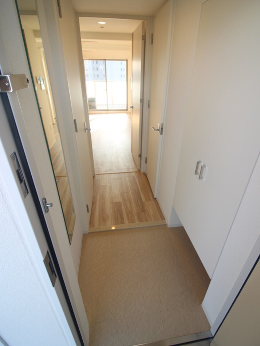 玄関 セレニテ福島プリエ