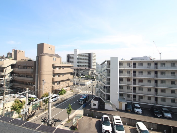 室内からの展望 セレニテ福島プリエ