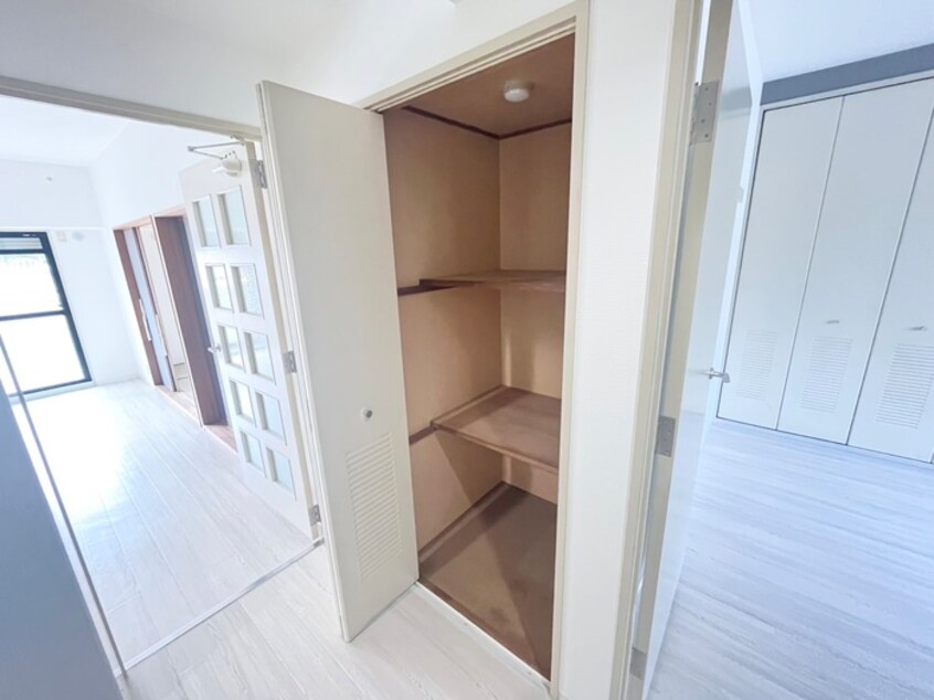 収納 エスペラ－ル