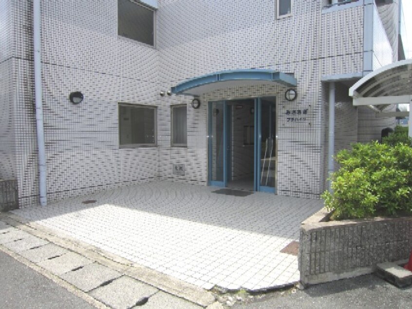 エントランス部分 みささぎプチハイツ