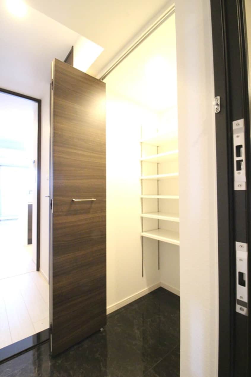 靴箱 ザ・ロイヤル