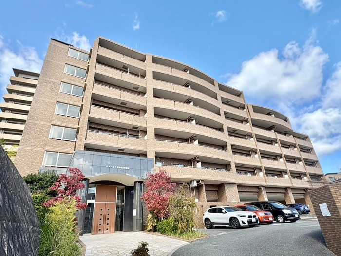 外観写真 ﾎﾞﾇｰﾙ千里中央弐番館