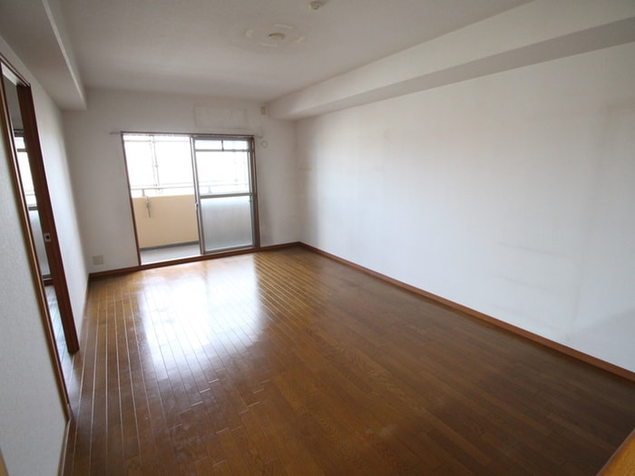 居室 ﾎﾞﾇｰﾙ千里中央弐番館