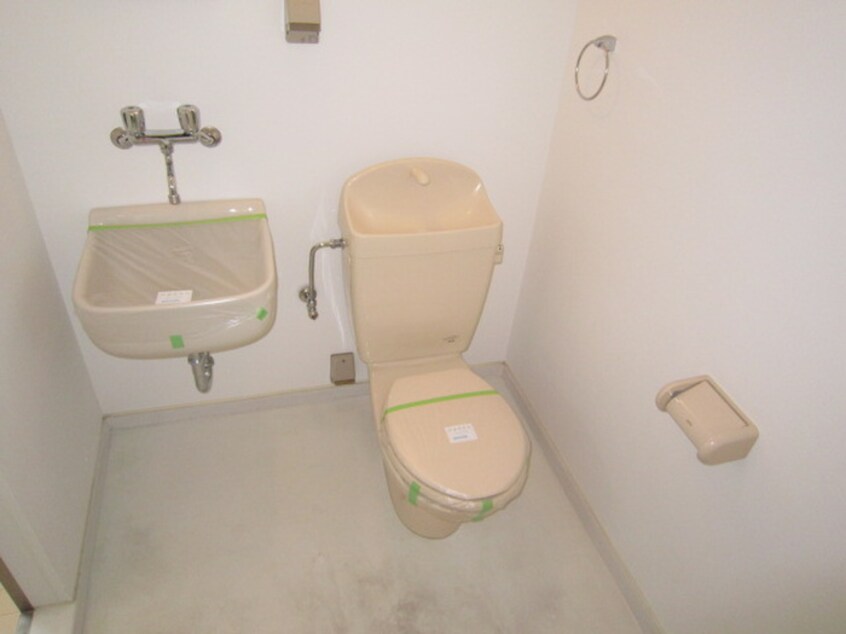 トイレ クレセンティア神戸・北野