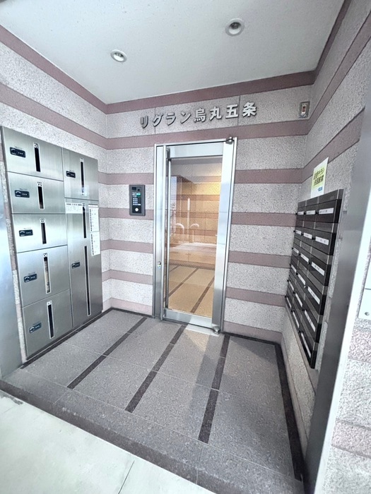 エントランス部分 リグラン烏丸五条