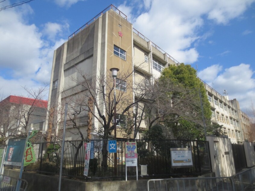 東大阪市立花園北小学校(小学校)まで37m ジャルダン・デ・フルール