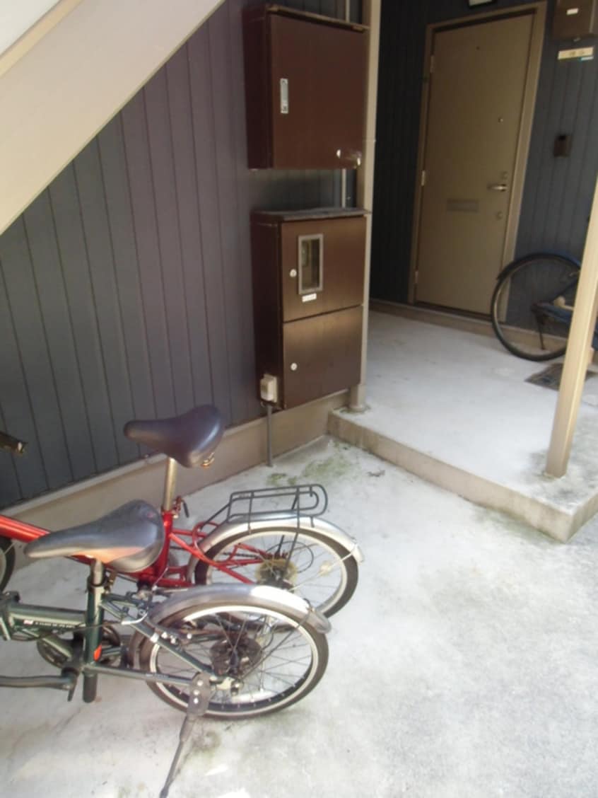 駐輪場 レオ－ネ