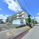 伸晃マンションの外観