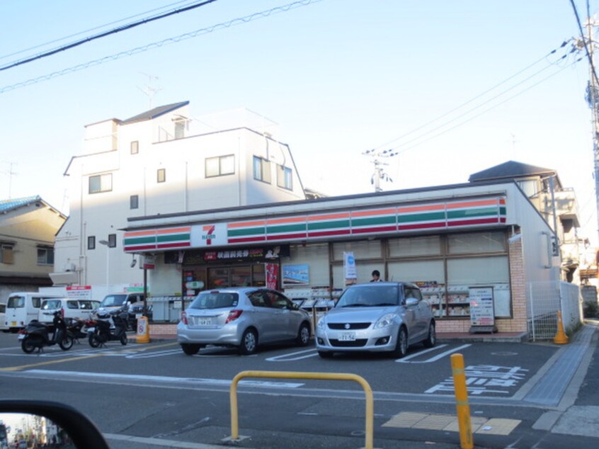 セブンイレブン　摂津香露園店(コンビニ)まで370m ル－セント・ヒル