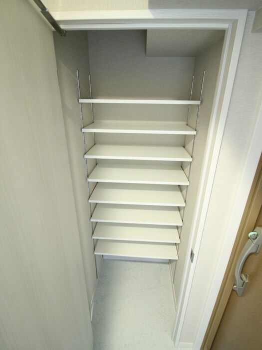 靴箱 La Douceur門真