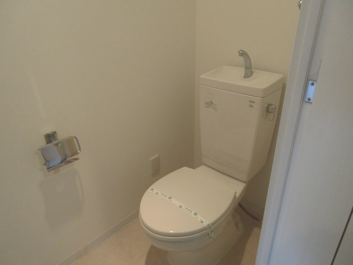トイレ ｽﾜﾝｽﾞｼﾃｨ大阪ＷＥＳＴ(703)