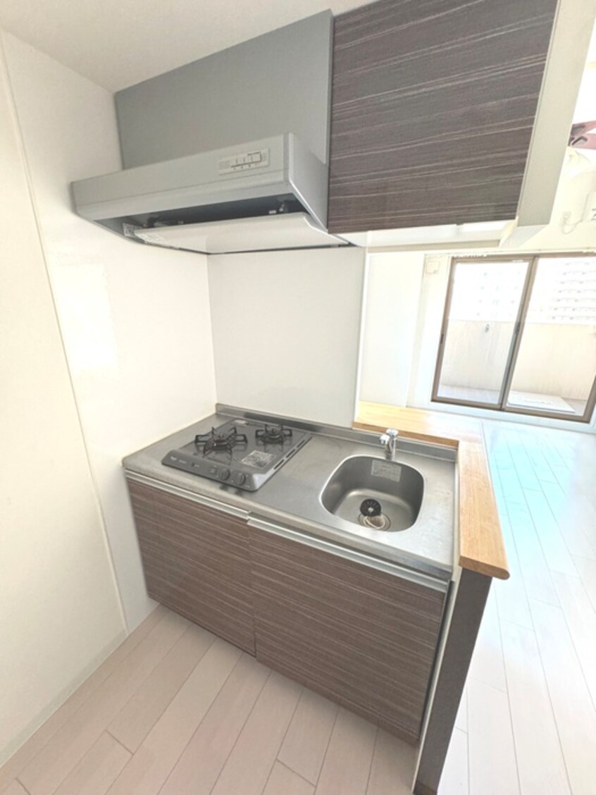 キッチン Luxe新大阪Ⅳ