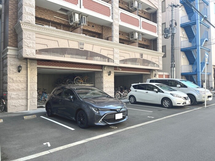 駐車場 Luxe新大阪Ⅳ