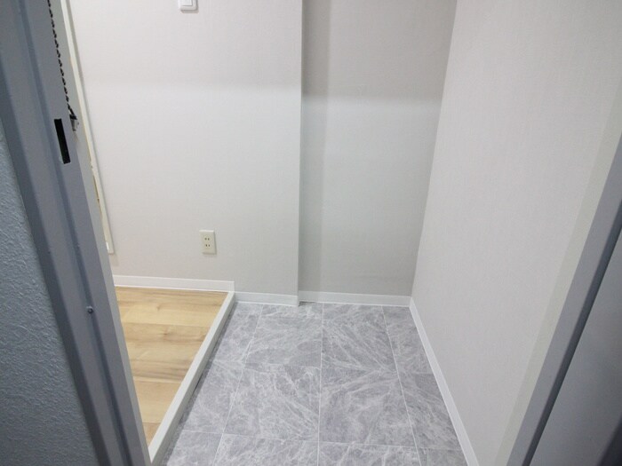 玄関 プラットホーム七道