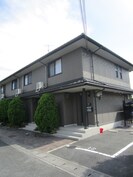 コンフォ－ル花園の外観