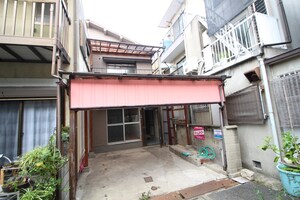 梶町4丁目貸家
