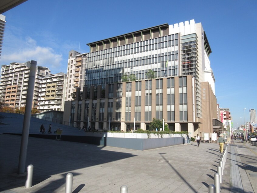灘区役所(役所)まで657m フェリス六甲