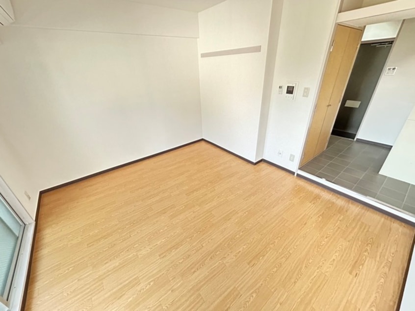 居室 高辻ロイヤルフラッツ