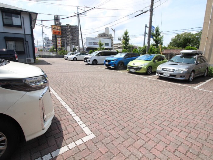 駐車場 サンガーデン日根野Ｂ棟