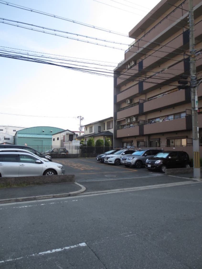 駐車場 ガラーノ・パラシオ