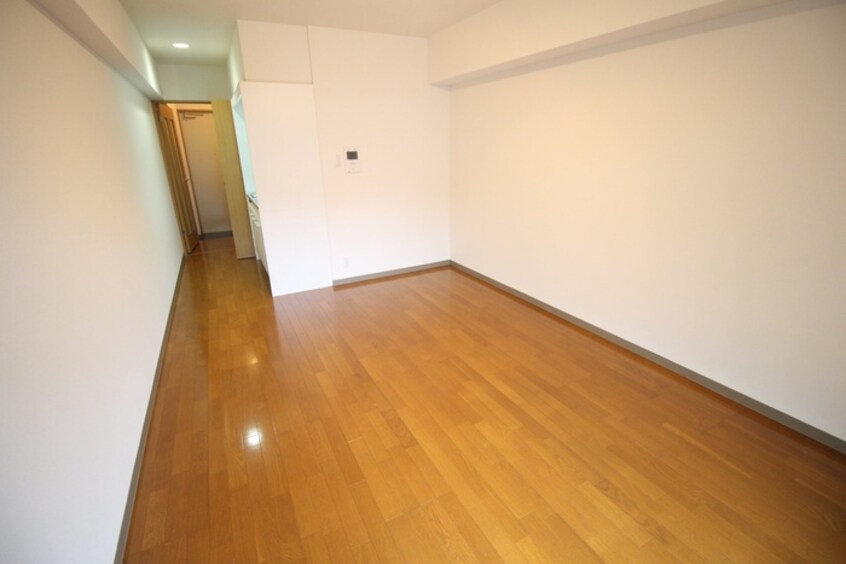 居室 ランブラス衣笠