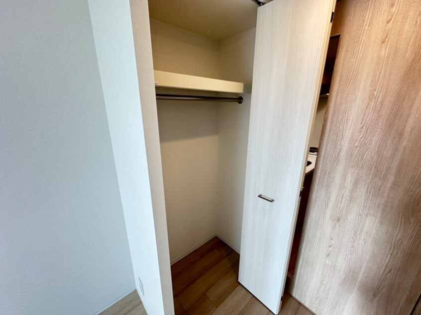 収納 ｴｽﾘｰﾄﾞｻﾞｲｰｽﾄﾚｼﾞﾃﾞﾝｽ大阪城(804)