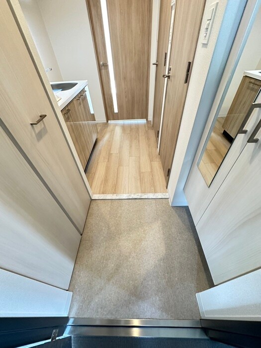 玄関 ｴｽﾘｰﾄﾞｻﾞｲｰｽﾄﾚｼﾞﾃﾞﾝｽ大阪城(805)