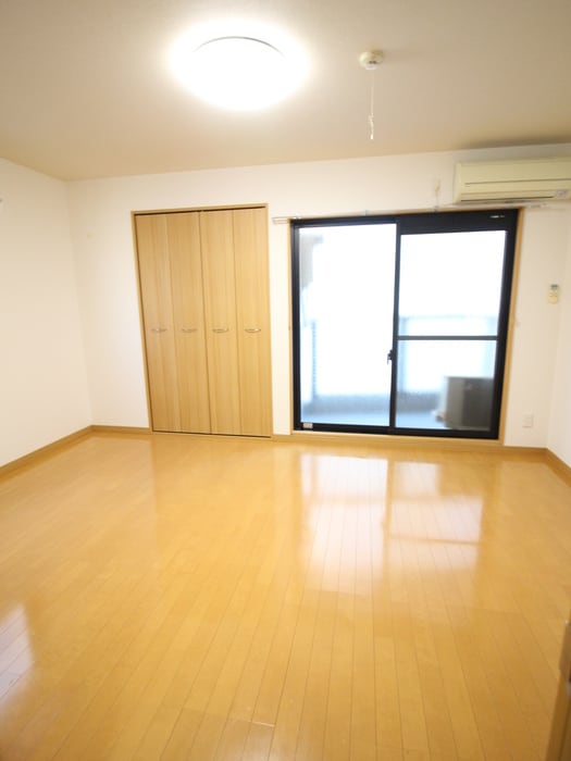 居室 クロスヴィーチェ京橋