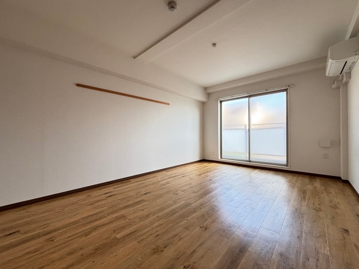 居室 シャイン帷子ノ辻